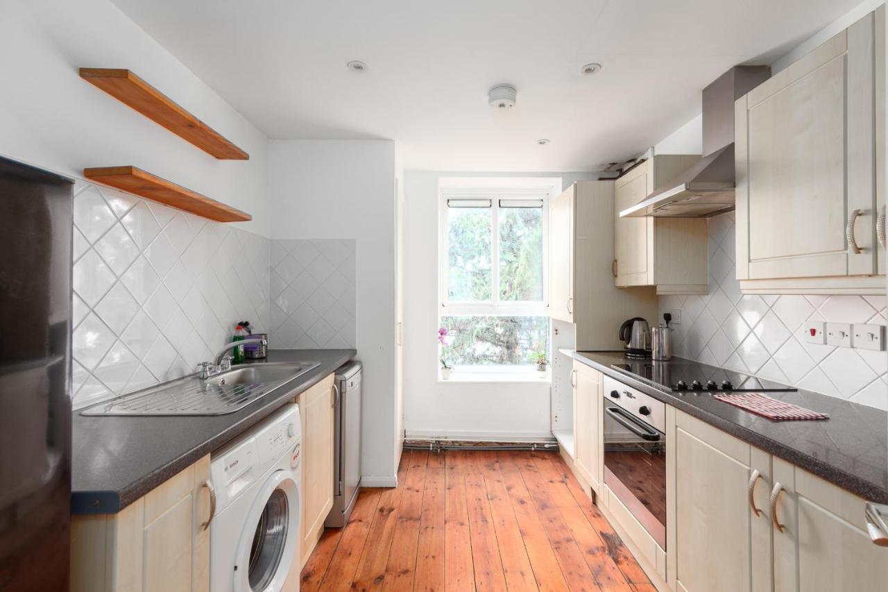 White City Apartment Лондон Экстерьер фото